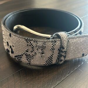Tailored Sportsman belt in grey snake print size M